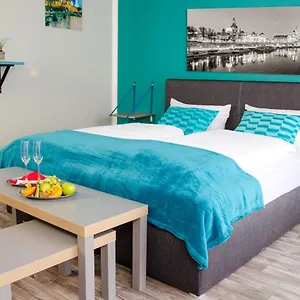 Understaytement Am Schloss Hotell Dresden